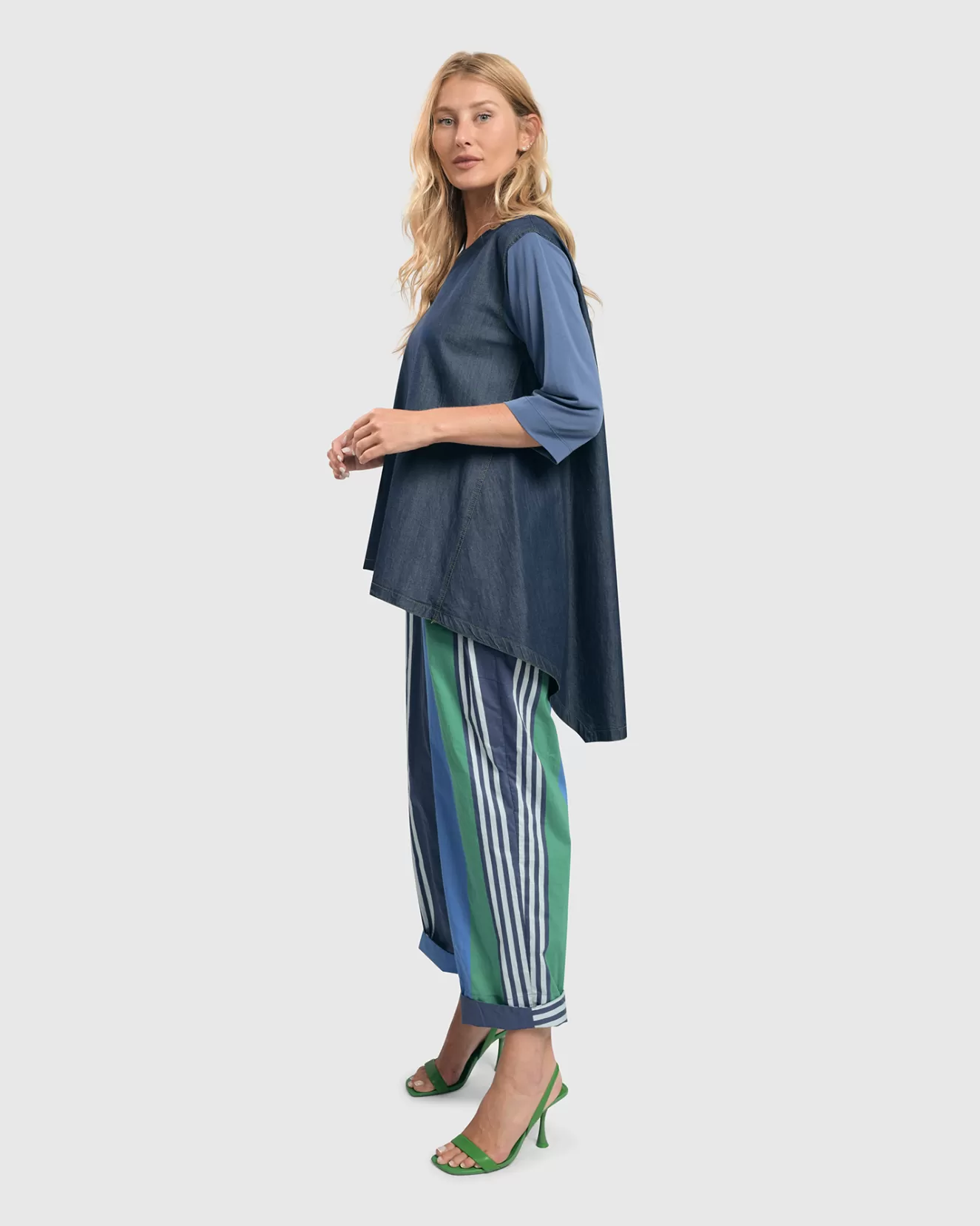 * Shirts>Alembika. Fresh Colorblock Hi-Lo Tunic Top. Denim