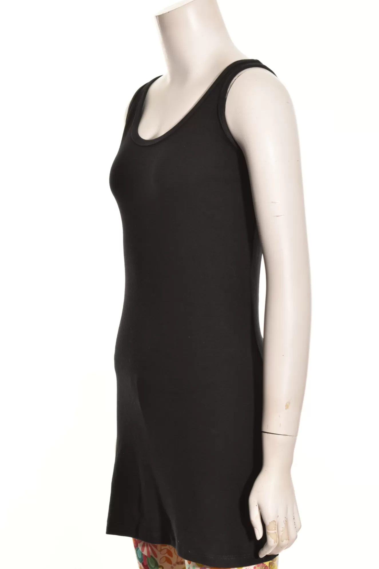* Tunics>Necessitees. Tunic Length Tank. Black